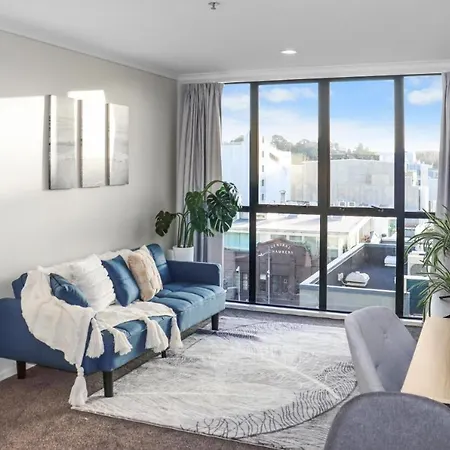 2Br Newmarket Retreat Cozy Stay On Broadway